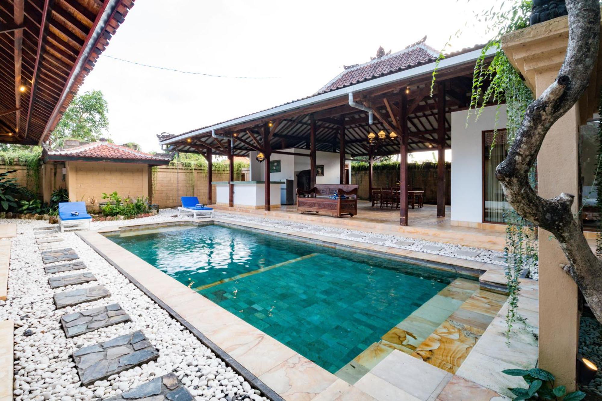 Bali Royal Heritage Villa เซมินยัค ภายนอก รูปภาพ