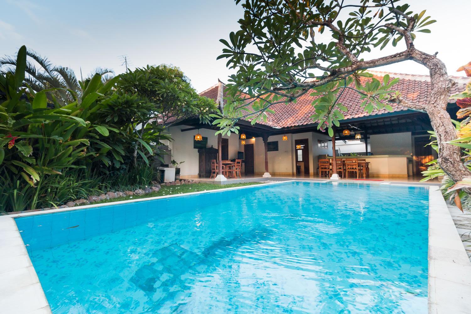 Bali Royal Heritage Villa เซมินยัค ภายนอก รูปภาพ