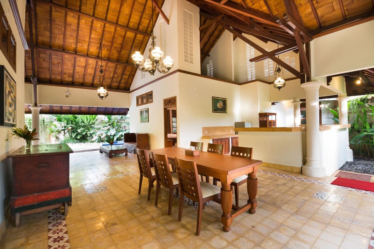 Bali Royal Heritage Villa เซมินยัค ภายนอก รูปภาพ