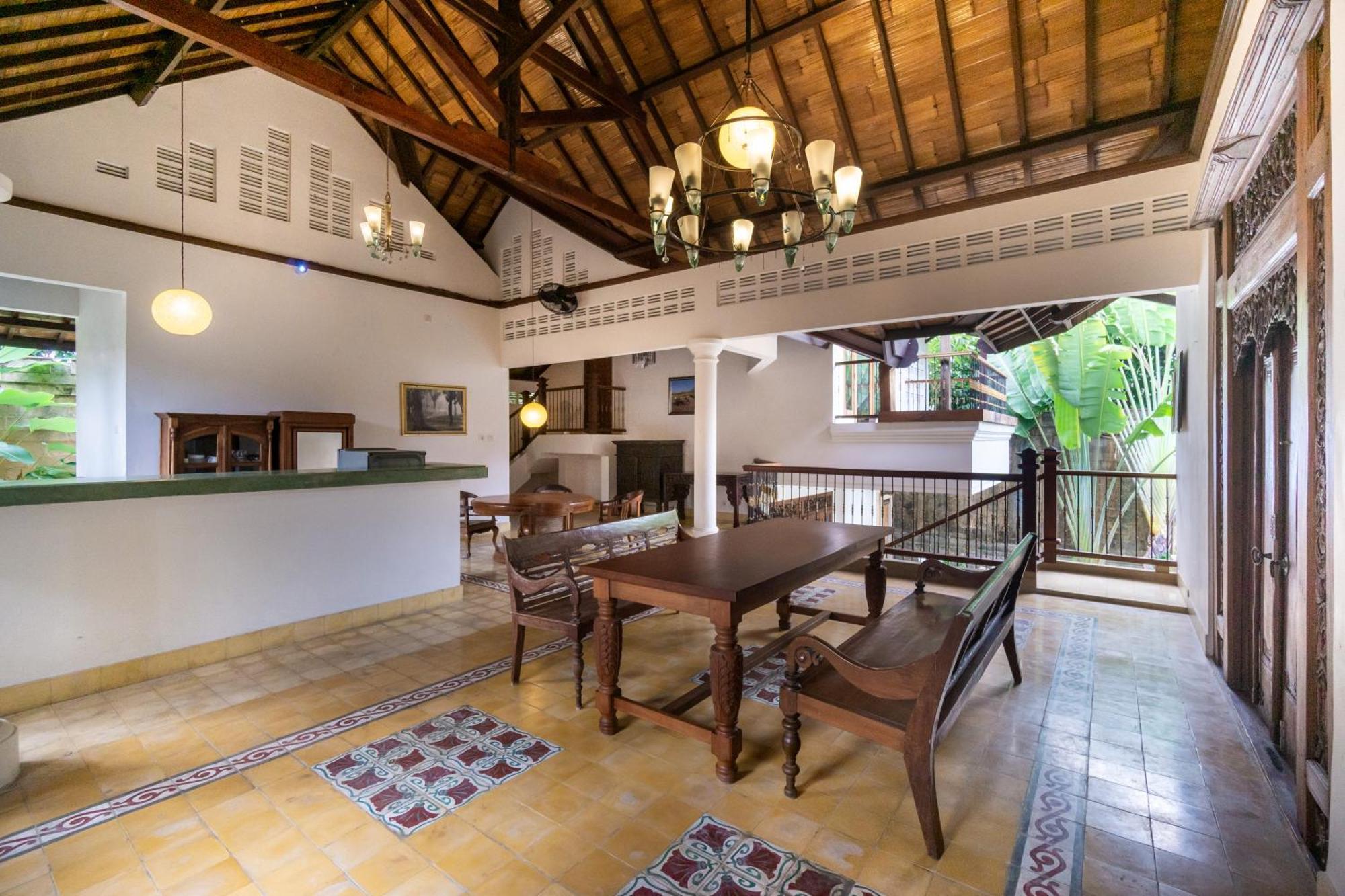 Bali Royal Heritage Villa เซมินยัค ภายนอก รูปภาพ